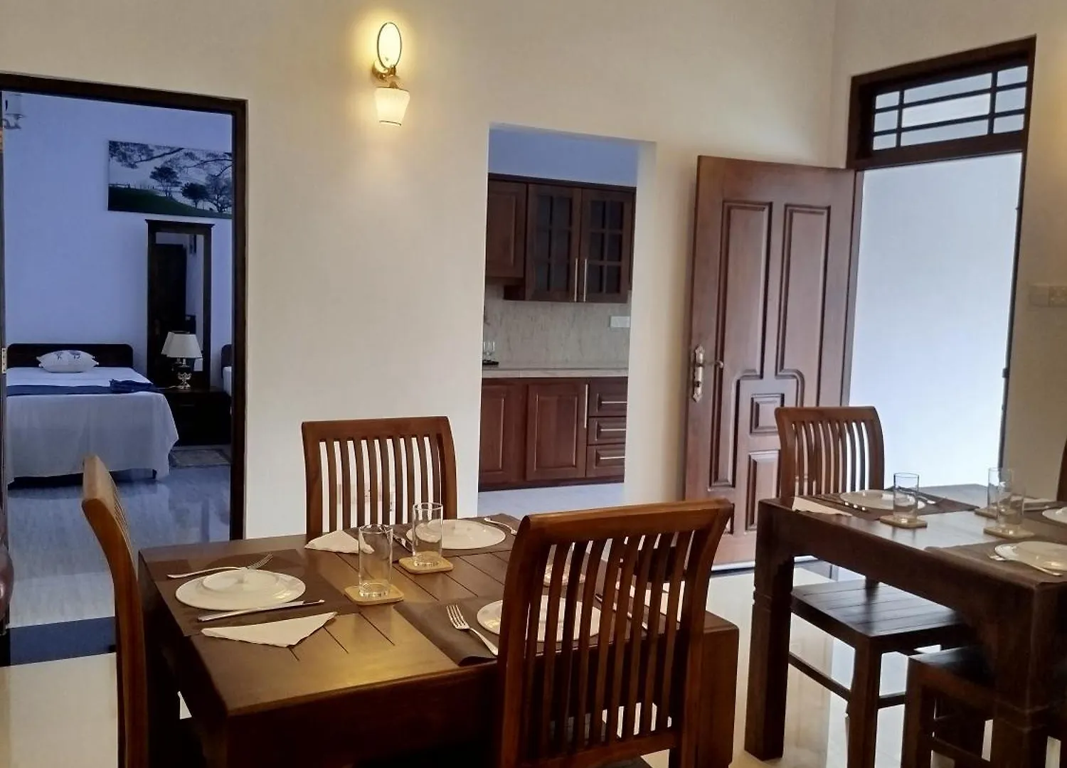 White Palace Νεγκόμπο Πανσιόν